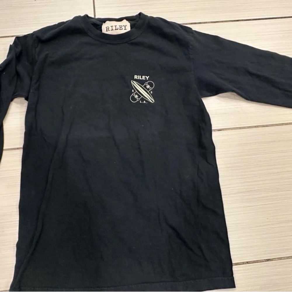 RILEY Long Sleeve Tshirt. Size S. Pre Owned.